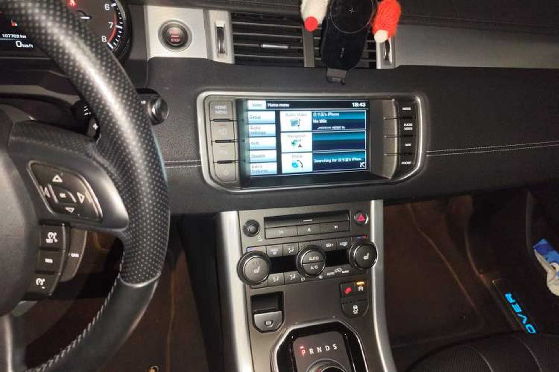 Used Land Rover Range Evoque 2014 2.0T 5-Door Ignite Edition Audio And AC Panel