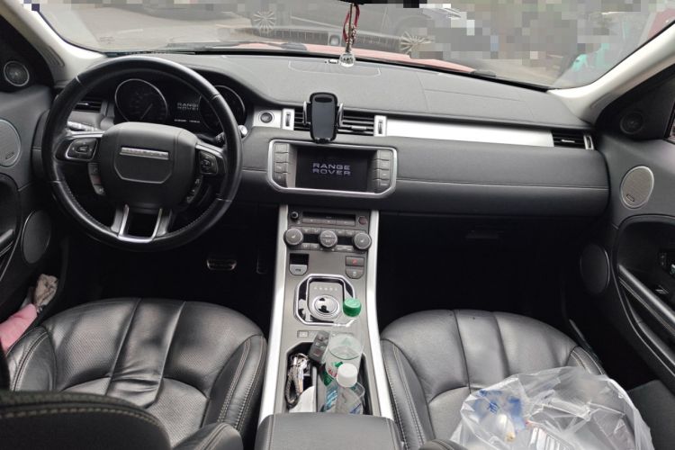Used Land Rover Range Evoque 2014 2.0T 5-Door Christmas Limited Edition Center Console