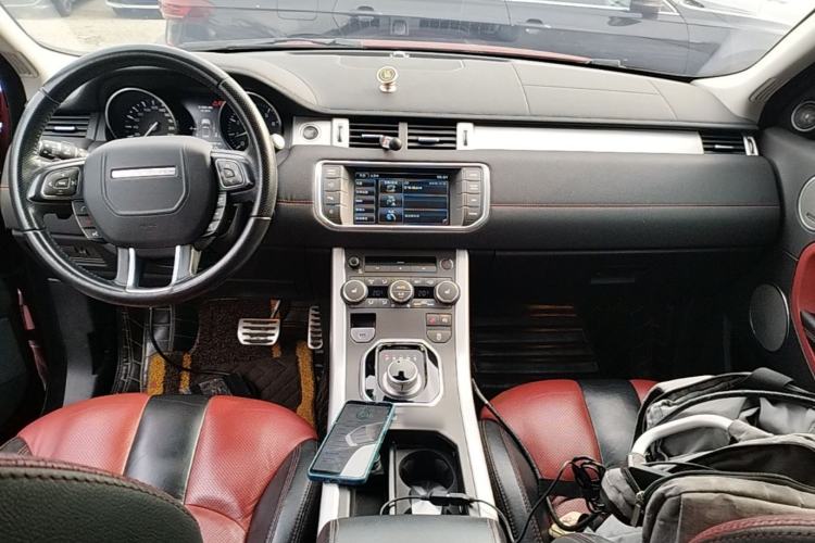 Used Land Rover Range Evoque 2014 2.0T 5-Door Ignite Edition Center Console