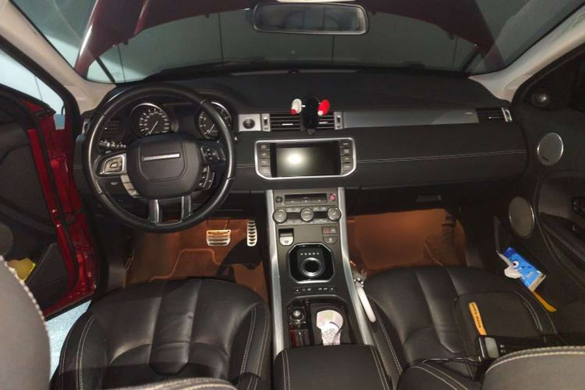 Used Land Rover Range Evoque 2014 2.0T 5-Door Ignite Edition Center Console
