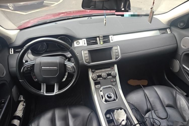 Used Land Rover Range Evoque 2014 2.0T 5-Door Luxury Edition Center Console
