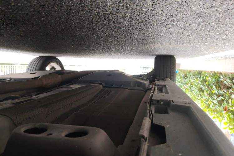 Used Land Rover Range Evoque 2014 2.0T 5-Door Ignite Edition Chassis Front Right