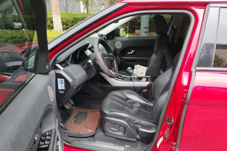Used Land Rover Range Evoque 2014 2.0T 5-Door Ignite Edition Driver Seat