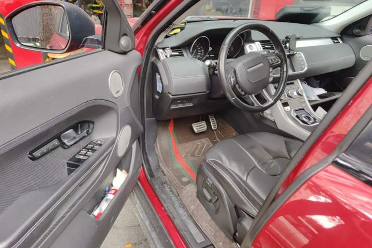 Used Land Rover Range Evoque 2014 2.0T 5-Door Ignite Edition Driver Seat