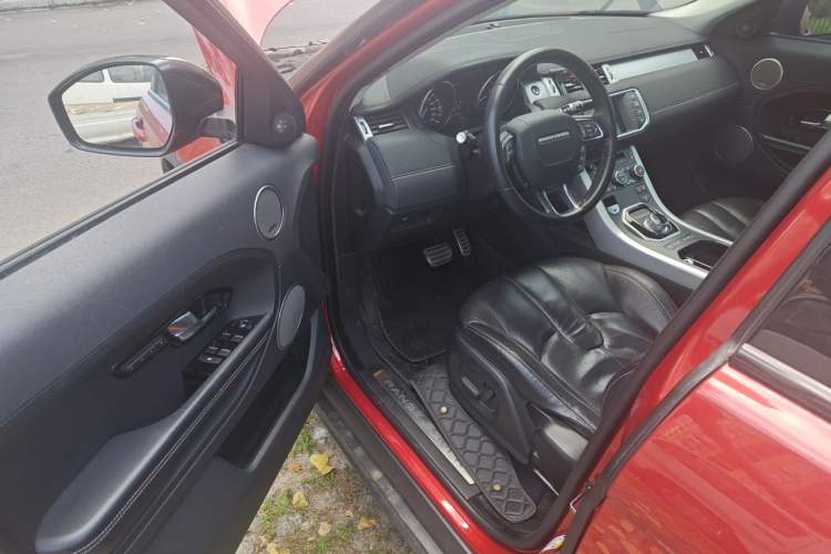 Used Land Rover Range Evoque 2014 2.0T 5-Door Ignite Edition Driver Seat