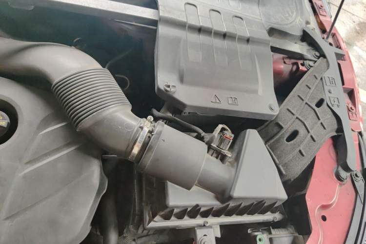 Used Land Rover Range Evoque 2014 2.0T 5-Door Ignite Edition Engine Bay Left