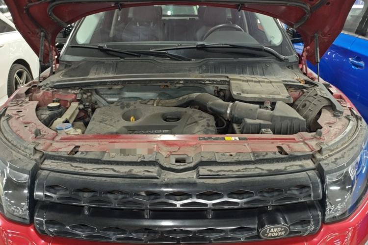Used Land Rover Range Evoque 2014 2.0T 5-Door Christmas Limited Edition Engine Bay
