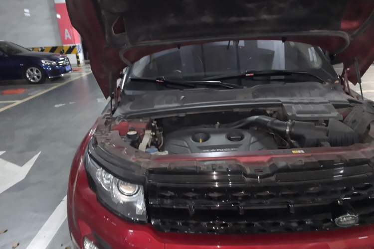 Used Land Rover Range Evoque 2014 2.0T 5-Door Ignite Edition Engine Bay Right
