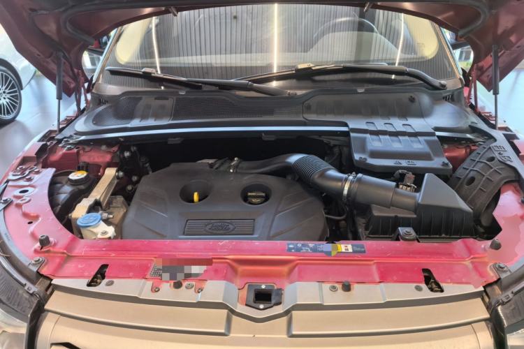 Used Land Rover Range Evoque 2014 2.0T 5-Door Luxury Edition Engine Bay