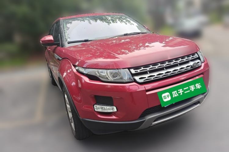 Used Land Rover Range Evoque 2014 2.0T 5-Door Luxury Edition Front Right 45 Deg