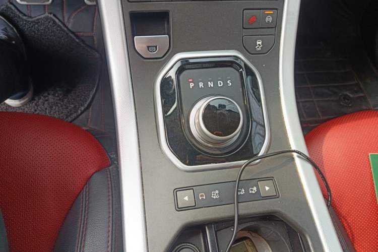 Used Land Rover Range Evoque 2014 2.0T 5-Door Ignite Edition Gear Lever