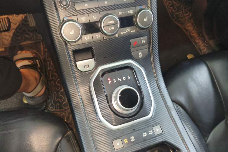Used Land Rover Range Evoque 2014 2.0T 5-Door YAOZHEN Edition Gear Lever
