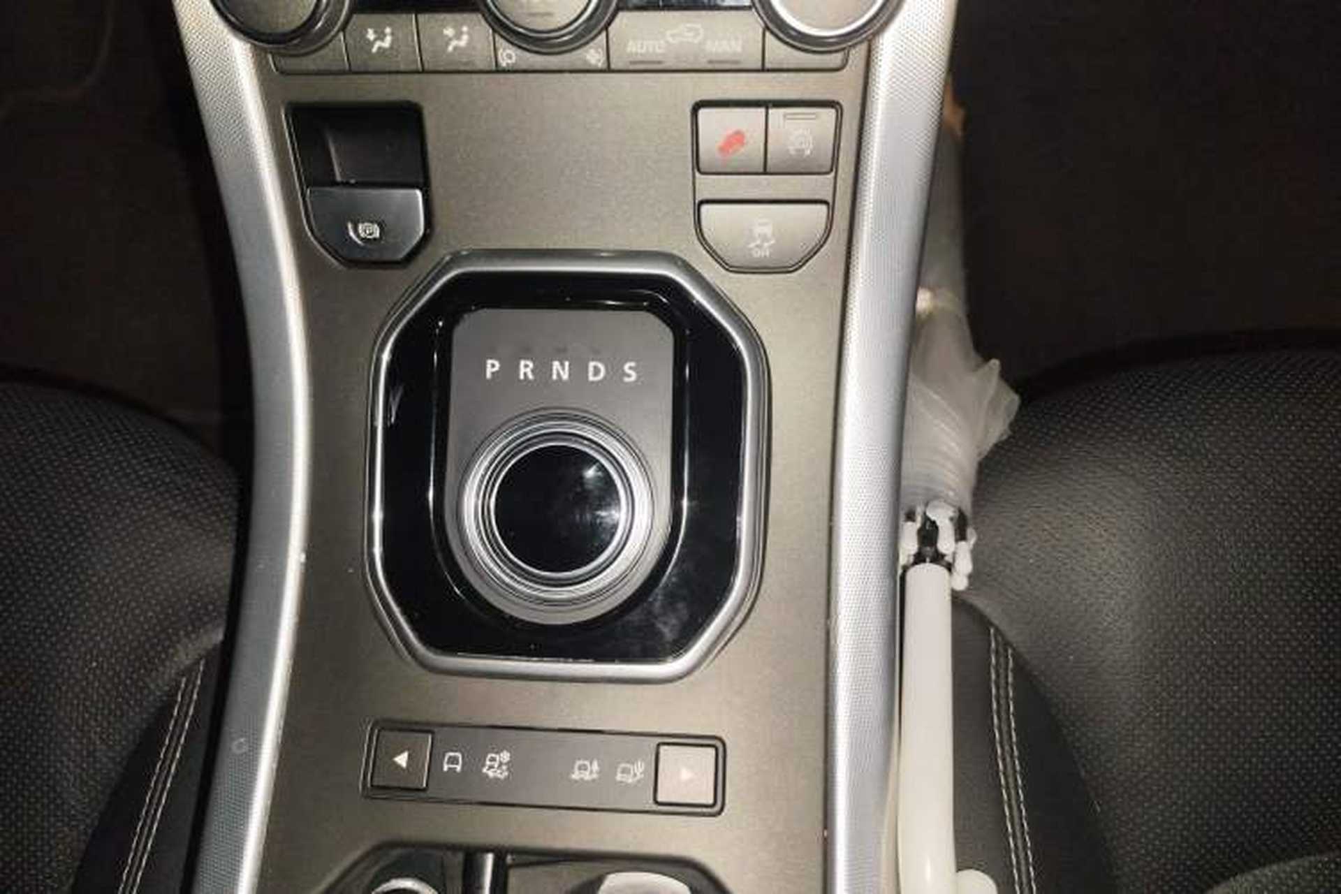 Used Land Rover Range Evoque 2014 2.0T 5-Door Ignite Edition Gear Lever