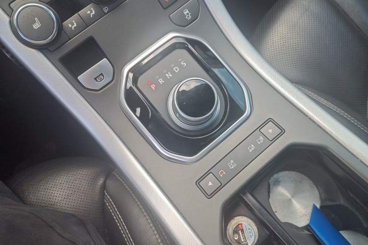 Used Land Rover Range Evoque 2014 2.0T 5-Door Ignite Edition Gear Lever