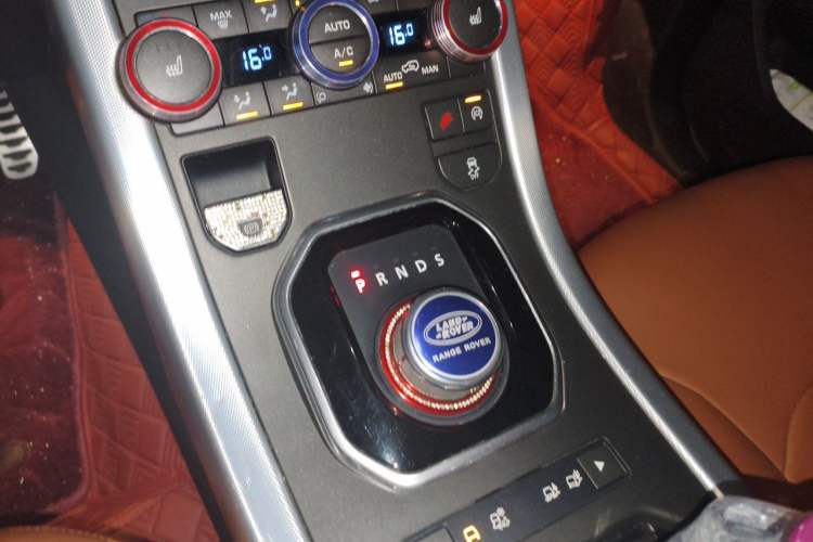 Used Land Rover Range Evoque 2014 2.0T 5-Door Ignite Edition Gear Lever