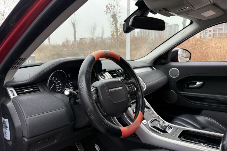 Used Land Rover Range Evoque 2014 2.0T 5-Door Ignite Edition Interior 3