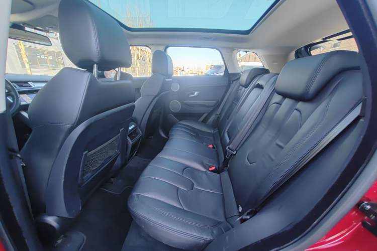 Used Land Rover Range Evoque 2014 2.0T 5-Door YAOZHEN Edition Interior 3