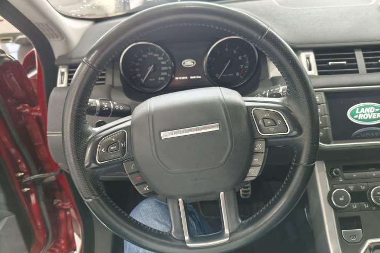 Used Land Rover Range Evoque 2014 2.0T 5-Door Ignite Edition Interior 3