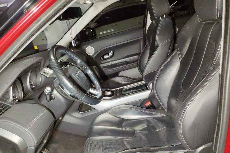 Used Land Rover Range Evoque 2014 2.0T 5-Door Ignite Edition Left Front Seat
