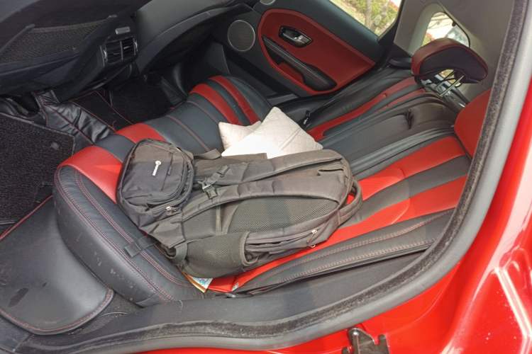 Used Land Rover Range Evoque 2014 2.0T 5-Door Ignite Edition Left Rear Seat