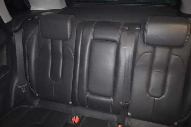 Used Land Rover Range Evoque 2014 2.0T 5-Door Ignite Edition Left Rear Seat