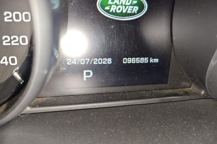 Used Land Rover Range Evoque 2014 2.0T 5-Door Ignite Edition Odometer Close Up