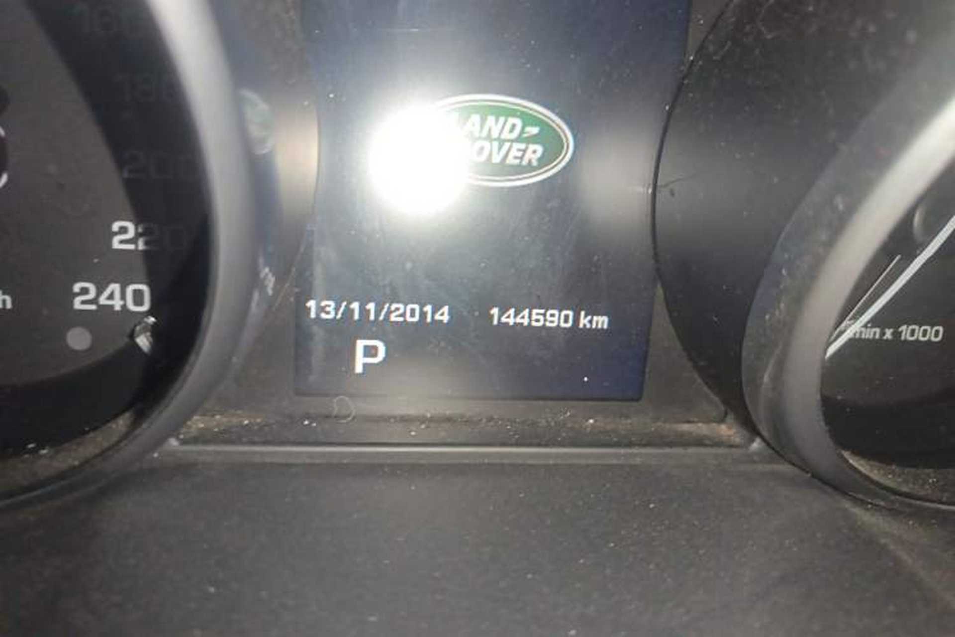 Used Land Rover Range Evoque 2014 2.0T 5-Door Luxury Edition Odometer Close Up