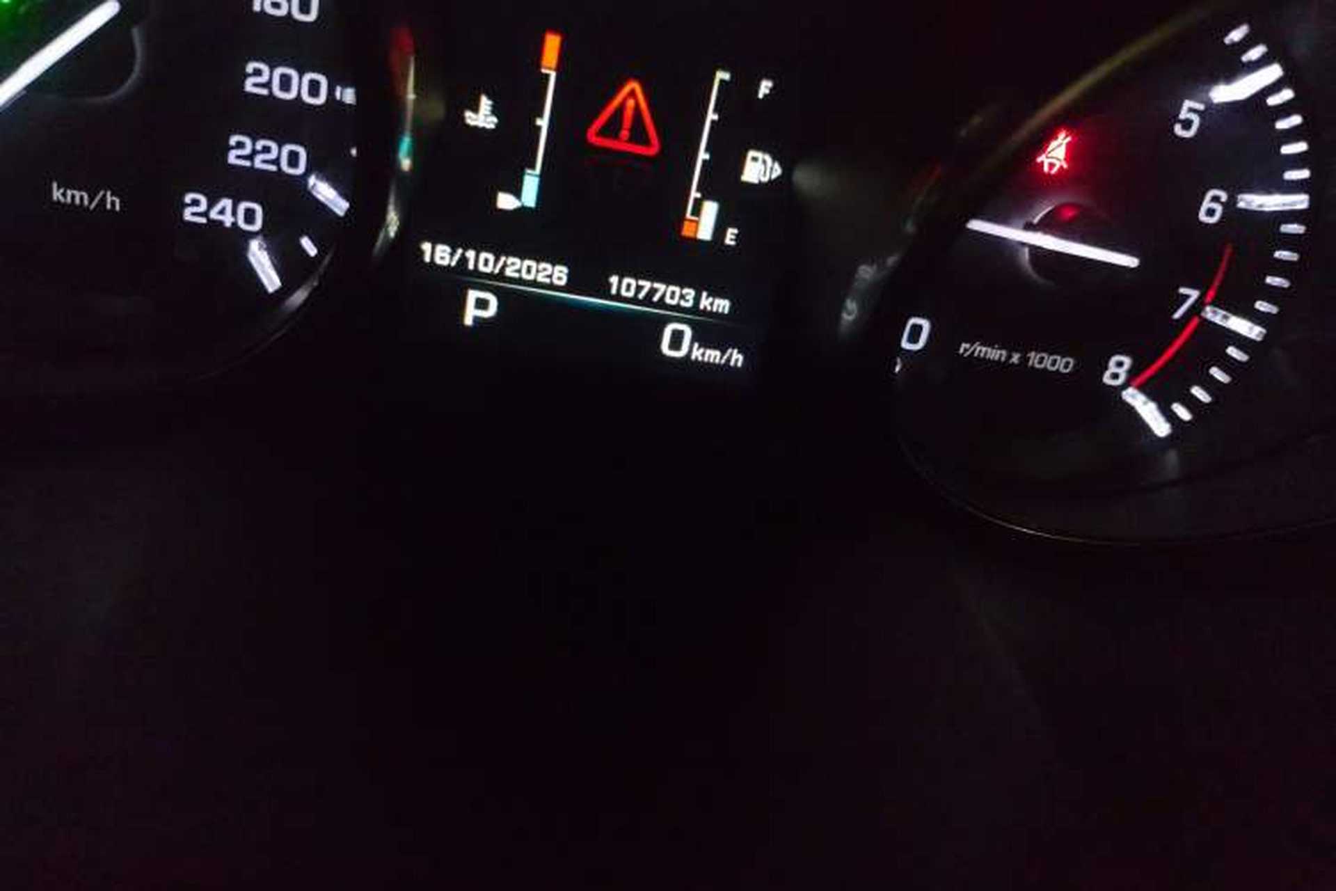 Used Land Rover Range Evoque 2014 2.0T 5-Door Ignite Edition Odometer Close Up