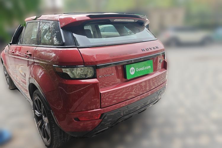 Used Land Rover Range Evoque 2014 2.0T 5-Door Christmas Limited Edition Rear Left 45 Deg