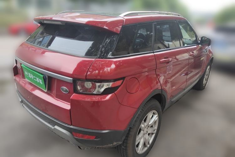 Used Land Rover Range Evoque 2014 2.0T 5-Door Luxury Edition Rear Right 45 Deg