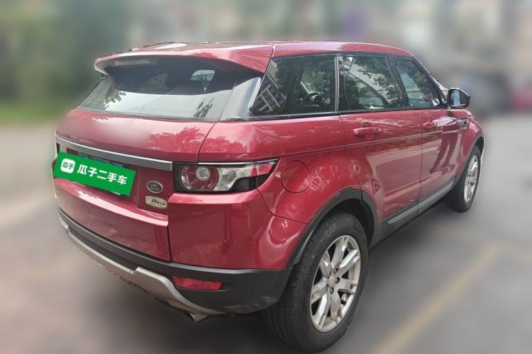 Used Land Rover Range Evoque 2014 2.0T 5-Door Luxury Edition Rear Right 45 Deg