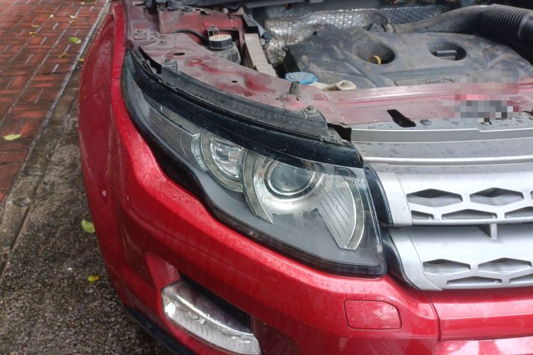 Used Land Rover Range Evoque 2014 2.0T 5-Door Luxury Edition Right Front Headlight