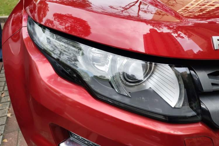 Used Land Rover Range Evoque 2014 2.0T 5-Door Luxury Edition Right Front Headlight