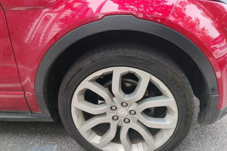 Used Land Rover Range Evoque 2014 2.0T 5-Door Ignite Edition Right Front Wheel Hub