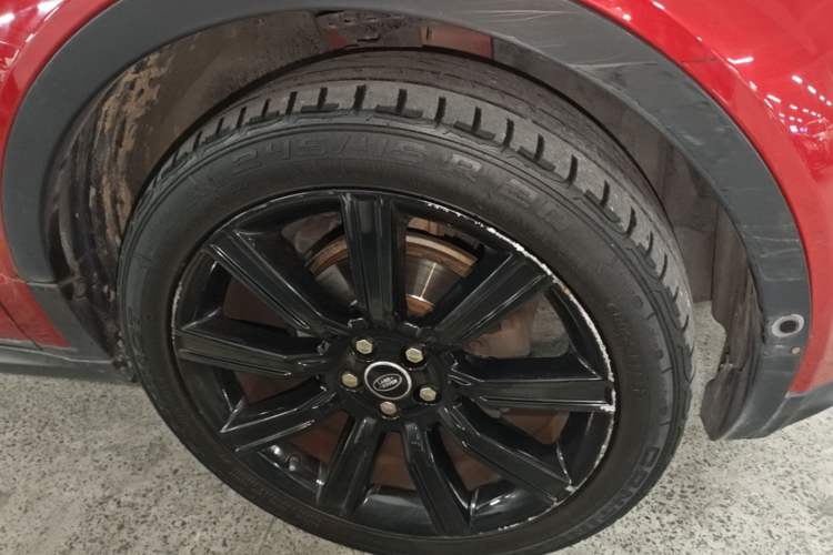 Used Land Rover Range Evoque 2014 2.0T 5-Door Christmas Limited Edition Right Front Wheel Hub