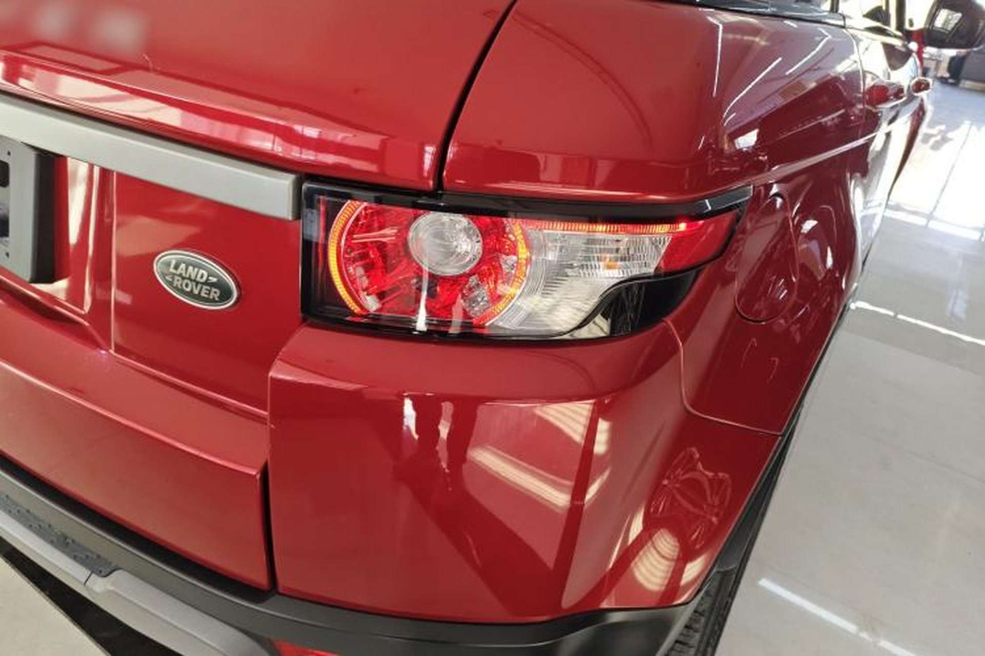 Used Land Rover Range Evoque 2014 2.0T 5-Door Luxury Edition Right Rear Taillight