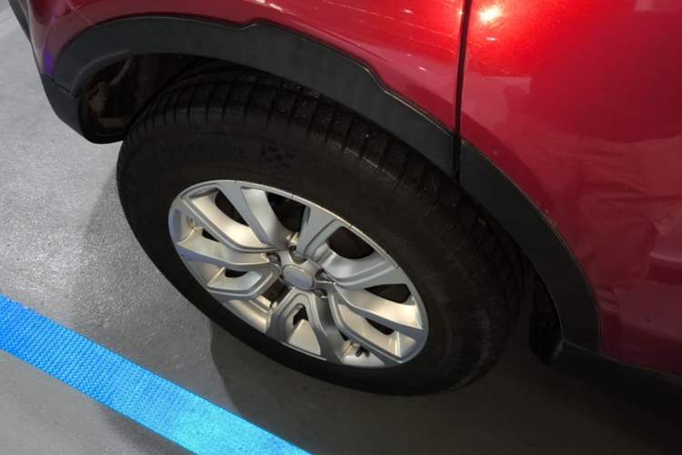 Used Land Rover Range Evoque 2014 2.0T 5-Door YAOZHEN Edition Right Rear Wheel Hub