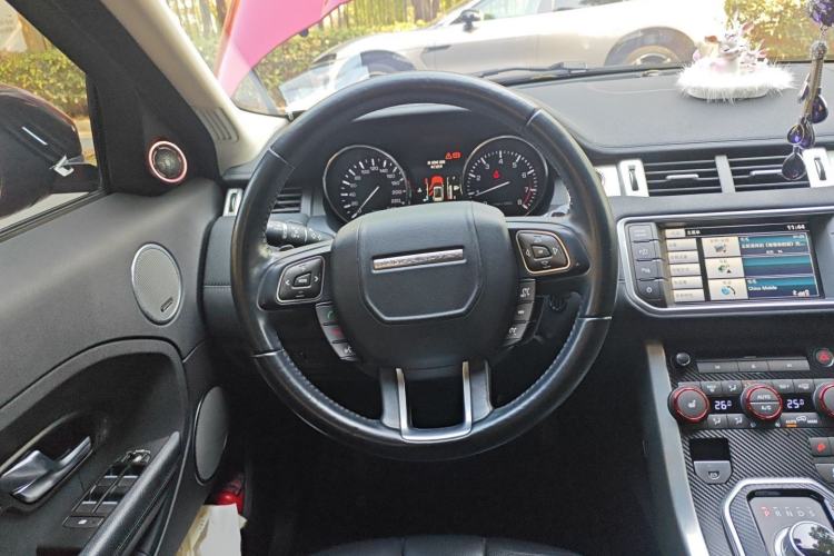 Used Land Rover Range Evoque 2014 2.0T 5-Door Luxury Edition Steering Wheel