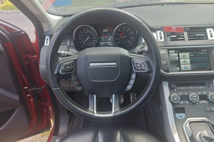 Used Land Rover Range Evoque 2014 2.0T 5-Door Ignite Edition Steering Wheel