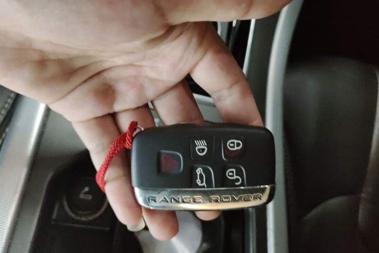 Used Land Rover Range Evoque 2014 2.0T 5-Door Ignite Edition Vehicle Key
