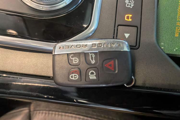 Used Land Rover Range Evoque 2014 2.0T 5-Door Luxury Edition Vehicle Key