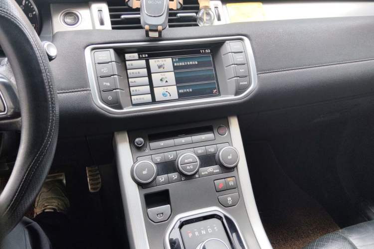 Used Land Rover Range Evoque 2014 2.0T 5-Door Ignite Edition Audio And AC Panel