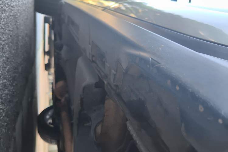 Used Land Rover Range Evoque 2014 2.0T 5-Door Ignite Edition Chassis Rear Left