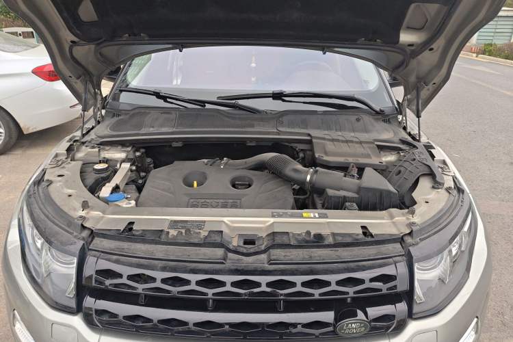 Used Land Rover Range Evoque 2014 2.0T 5-Door Ignite Edition Engine Bay