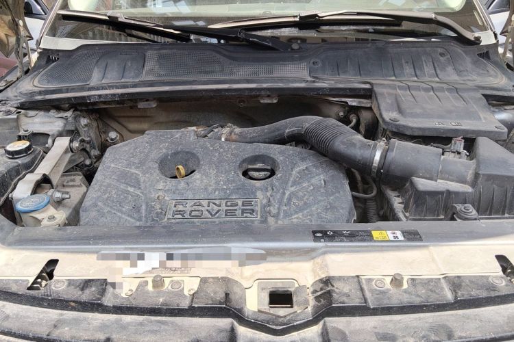 Used Land Rover Range Evoque 2014 2.0T 5-Door Ignite Edition Engine Bay