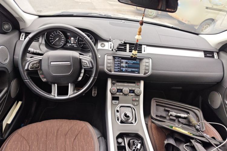 Used Land Rover Range Evoque 2014 2.0T 5-Door Ignite Edition Interior 2