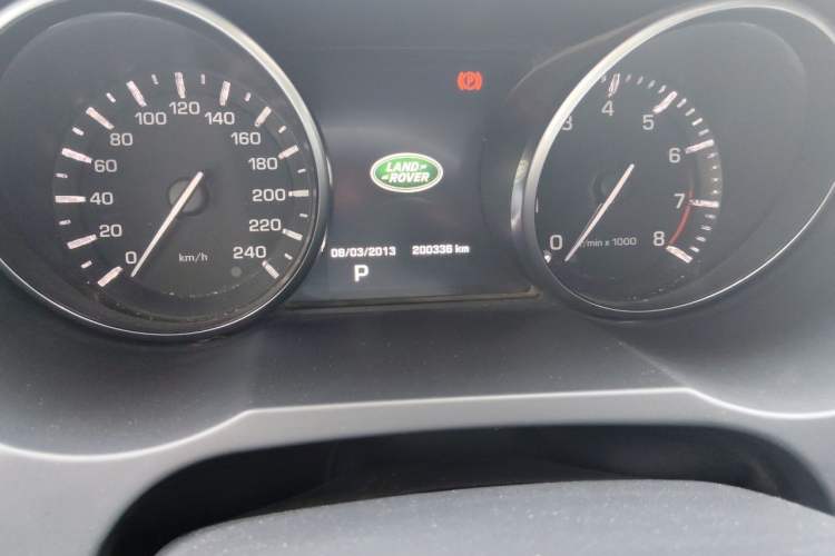 Used Land Rover Range Evoque 2014 2.0T 5-Door Ignite Edition Odometer Close Up