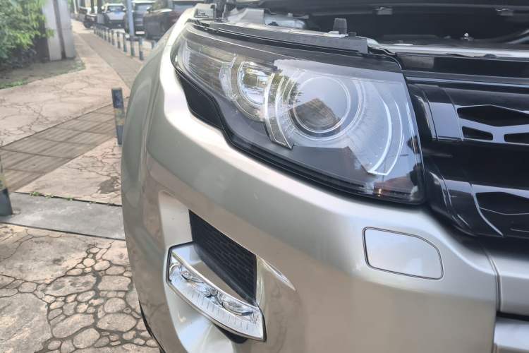 Used Land Rover Range Evoque 2014 2.0T 5-Door Ignite Edition Right Front Headlight