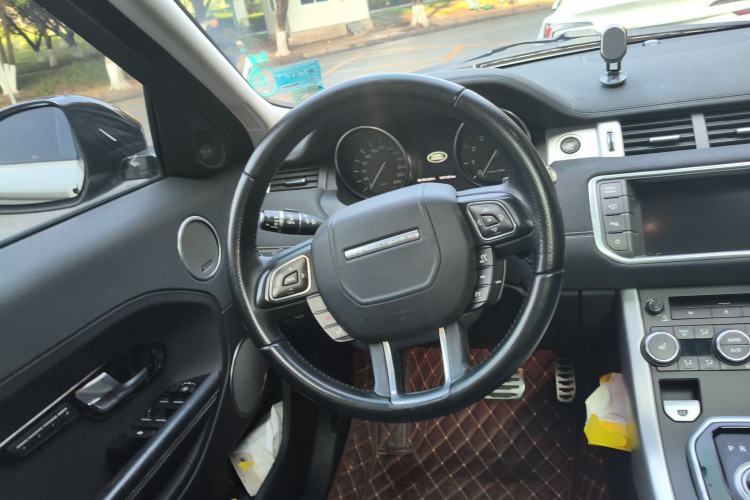 Used Land Rover Range Evoque 2014 2.0T 5-Door Ignite Edition Steering Wheel