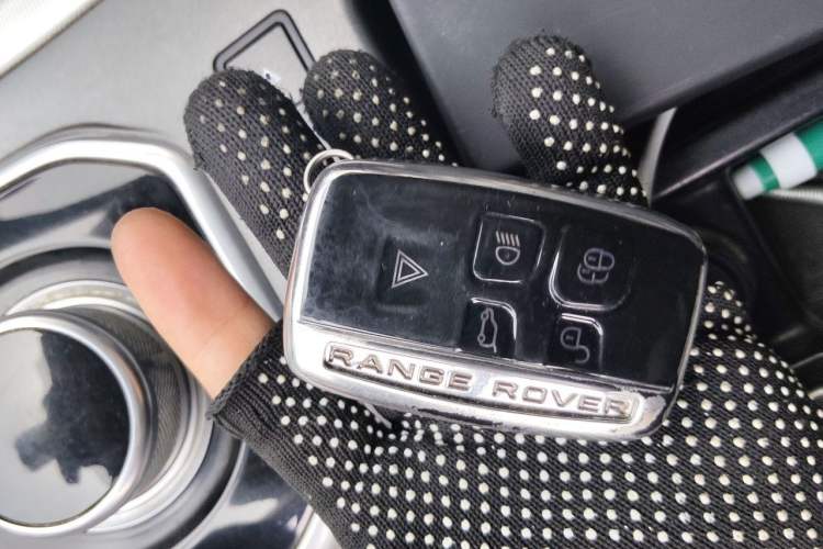 Used Land Rover Range Evoque 2014 2.0T 5-Door Ignite Edition Vehicle Key